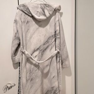 Marble Plush Robe with hood